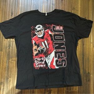 Vintage Julio Jones NFL Football Graphic T-Shirt